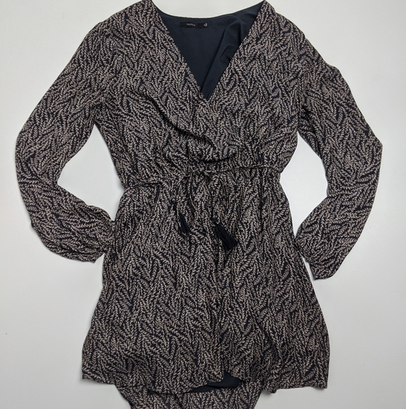 Aritzia Talula Dress Medium - Picture 1 of 6